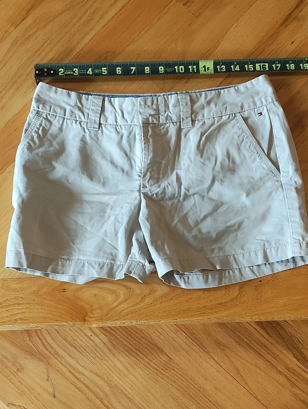 Tommy Hilfiger Women’s Beige Bermuda Shorts